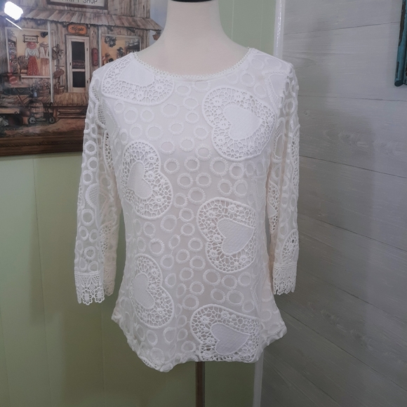 Lauren Michelle Tops - Lauren Michelle lace hearts top blouse sz small *G